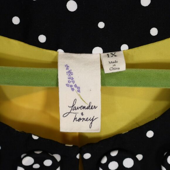 Lavender & Honey Jacket Plus Size 1X Black Polka Dot Ruched sleeves Button trim - Picture 3 of 9